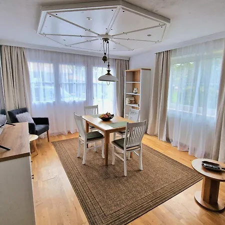 Ferienwohnung Erdgeschoss * Gschwendt